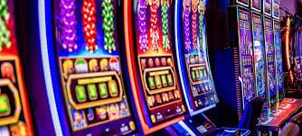 extreme888 Wins page showing PHP payout highlights for Philippine players
